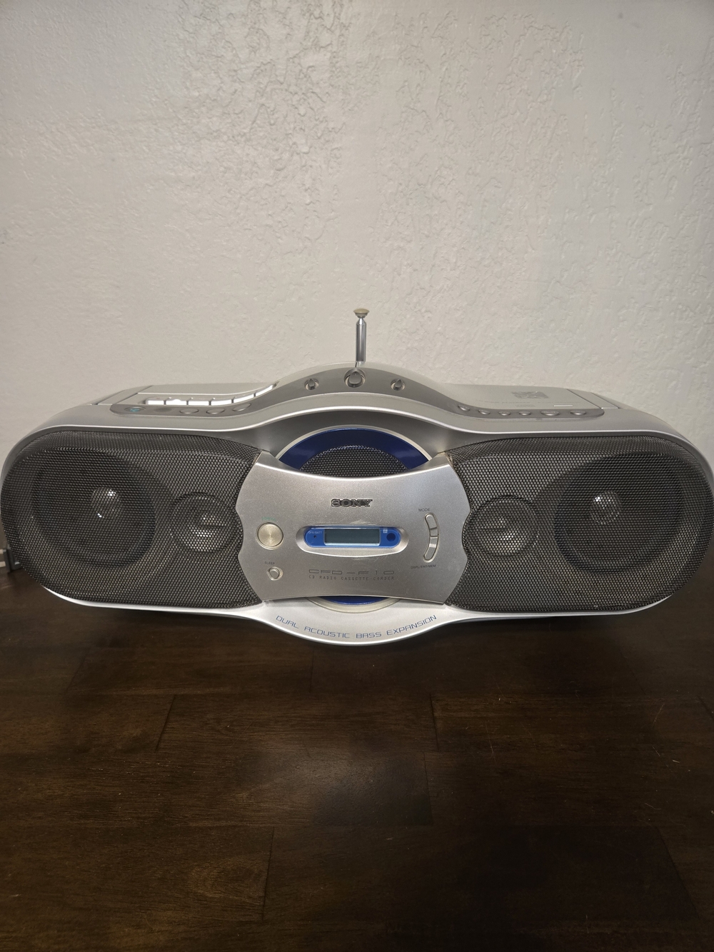 Sony Silver and Blue Portable Boombox CD Player Cassett AM/FM Radio
